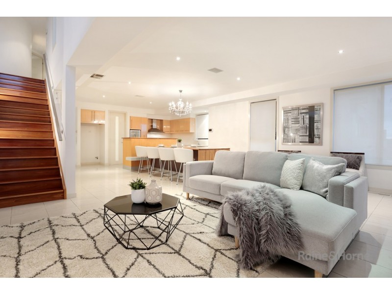 21 Saltwater Crescent, Maribyrnong VIC 3032