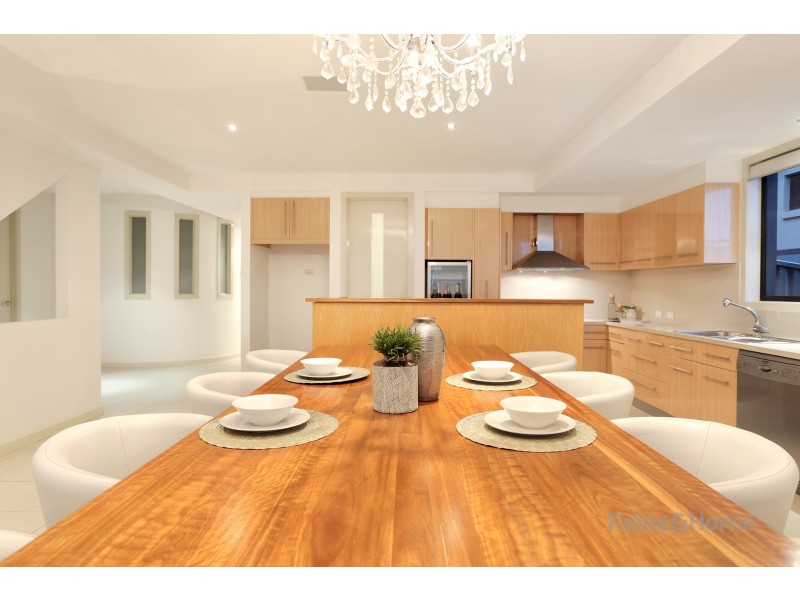 21 Saltwater Crescent, Maribyrnong VIC 3032