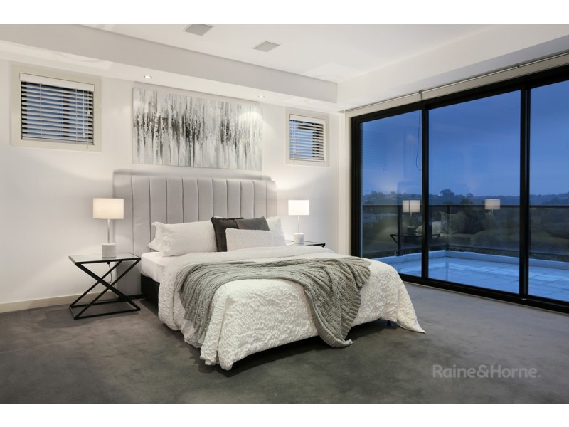 21 Saltwater Crescent, Maribyrnong VIC 3032