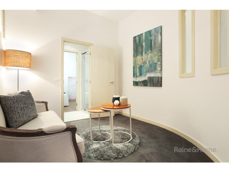 21 Saltwater Crescent, Maribyrnong VIC 3032