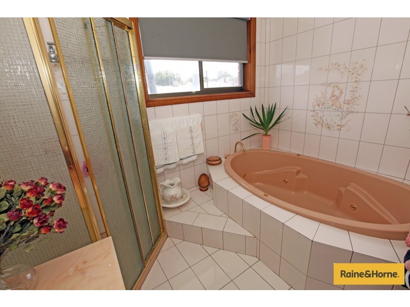 50 St Leonards Road, Ascot Vale VIC 3032