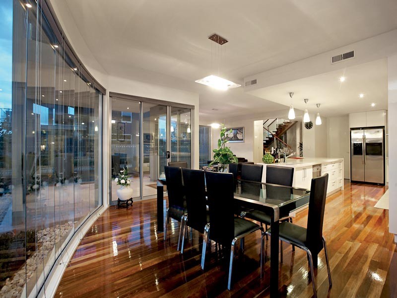 50 Cumberland Drive, Maribyrnong VIC 3032
