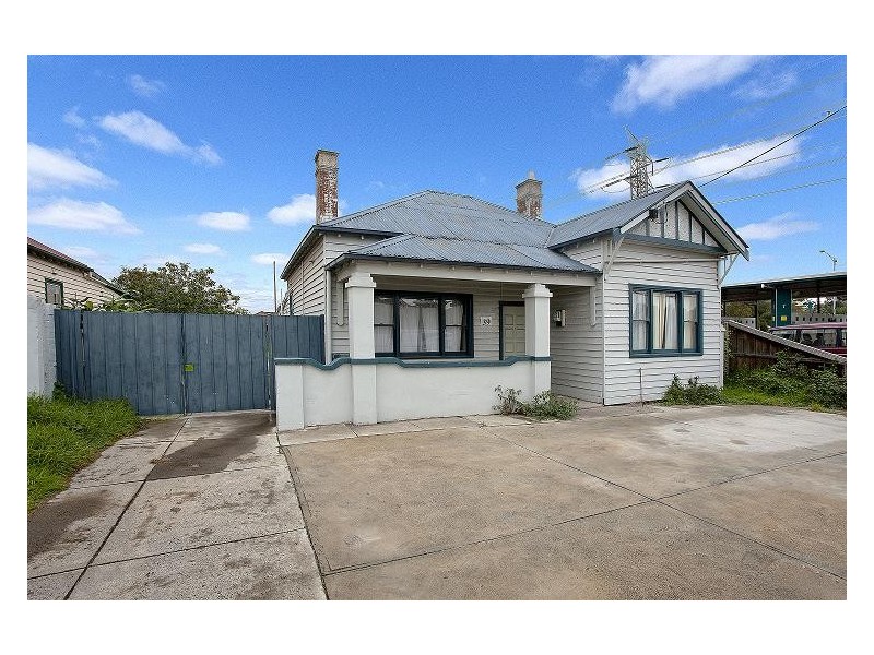 39 Raleigh Road, Maribyrnong VIC 3032