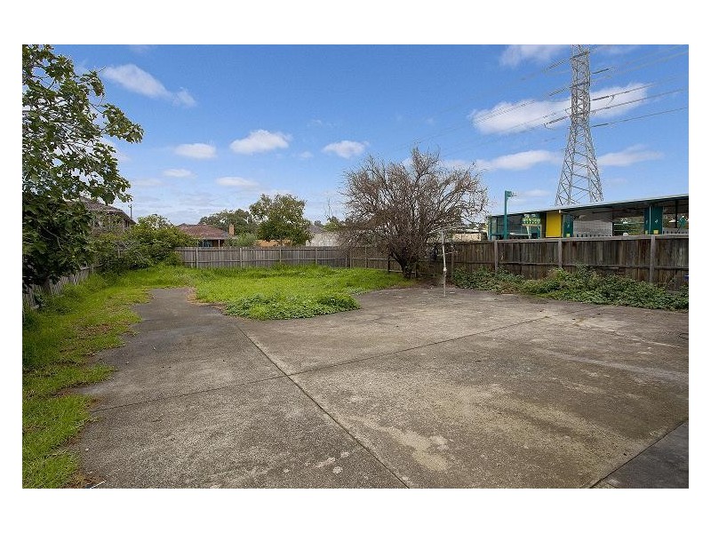 39 Raleigh Road, Maribyrnong VIC 3032
