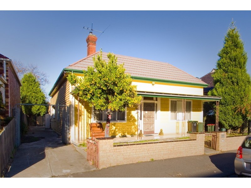 13 Gladstone Street, Moonee Ponds VIC 3039