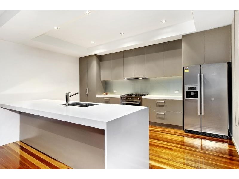 24 Saltwater Crescent, Maribyrnong VIC 3032