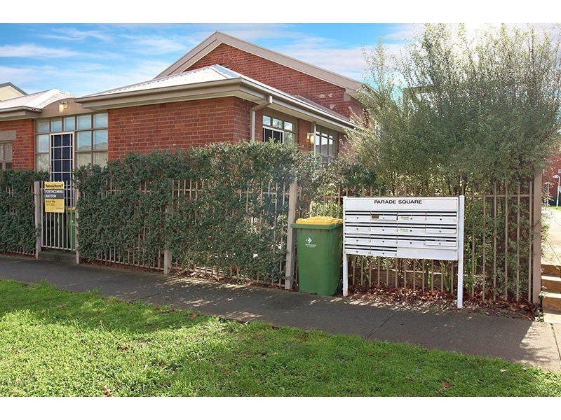 8 Parade Square, Maribyrnong VIC 3032