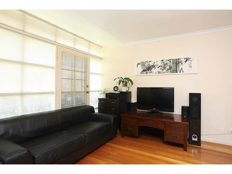 8 Parade Square, Maribyrnong VIC 3032