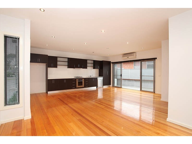 4/48 Middle Road, Maribyrnong VIC 3032