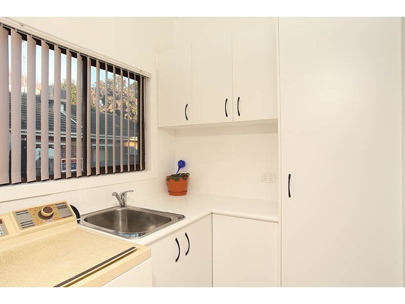 2 Gibson Avenue, Brunswick West VIC 3055