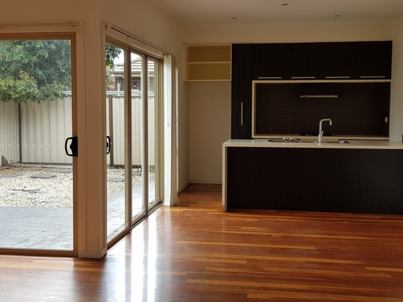 2/81 Sussex Street, Pascoe Vale VIC 3044