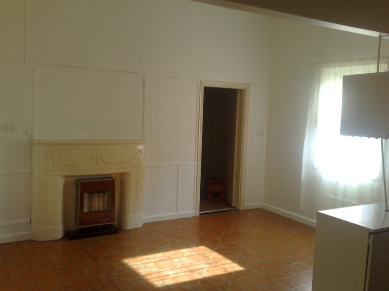 96 The Parade, Ascot Vale VIC 3032