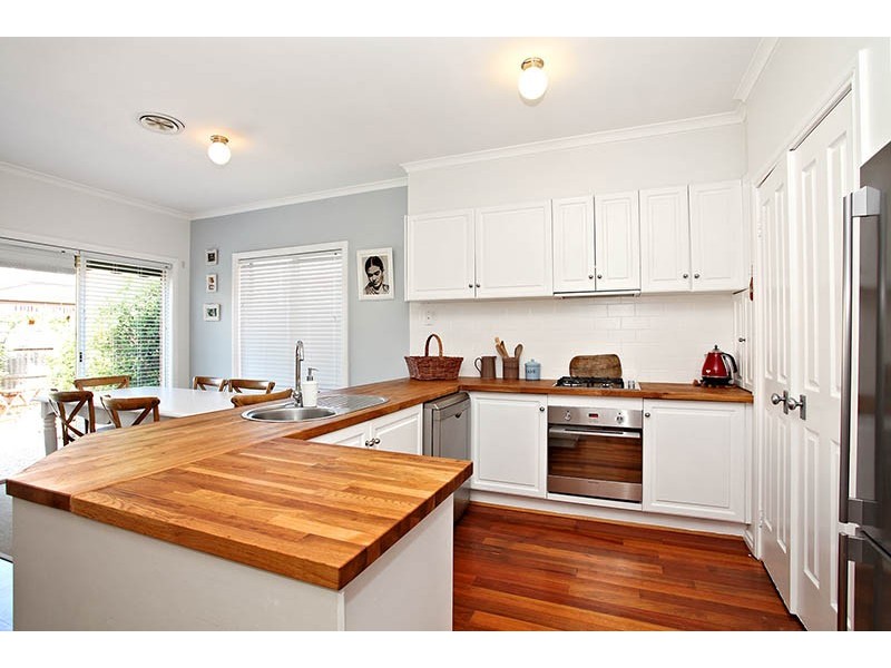 10 Saltwater Cresent, Maribyrnong VIC 3032