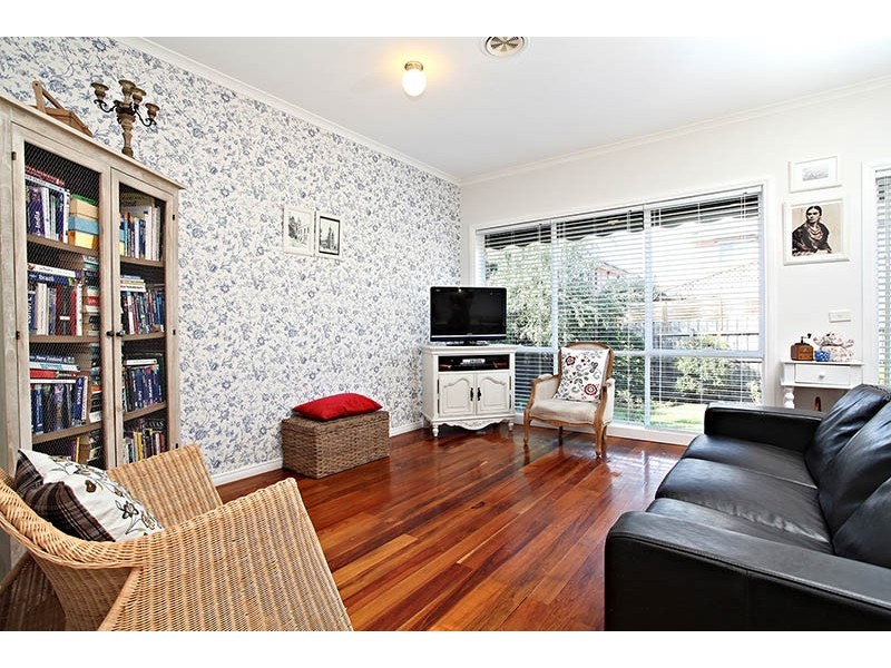 10 Saltwater Cresent, Maribyrnong VIC 3032