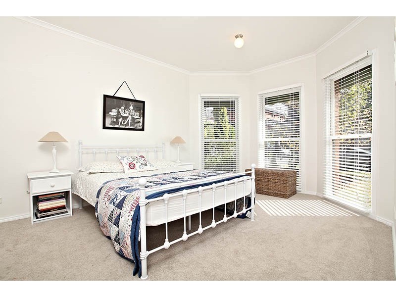 10 Saltwater Cresent, Maribyrnong VIC 3032
