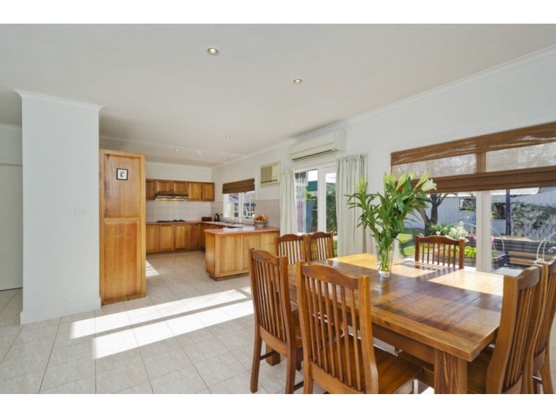 110 The Parade, Ascot Vale VIC 3032