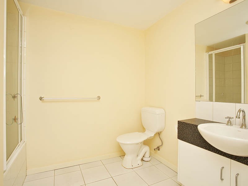 22/17-19 Ascot Vale Rd, Flemington VIC 3031