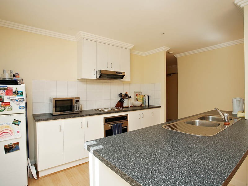 22/17-19 Ascot Vale Rd, Flemington VIC 3031