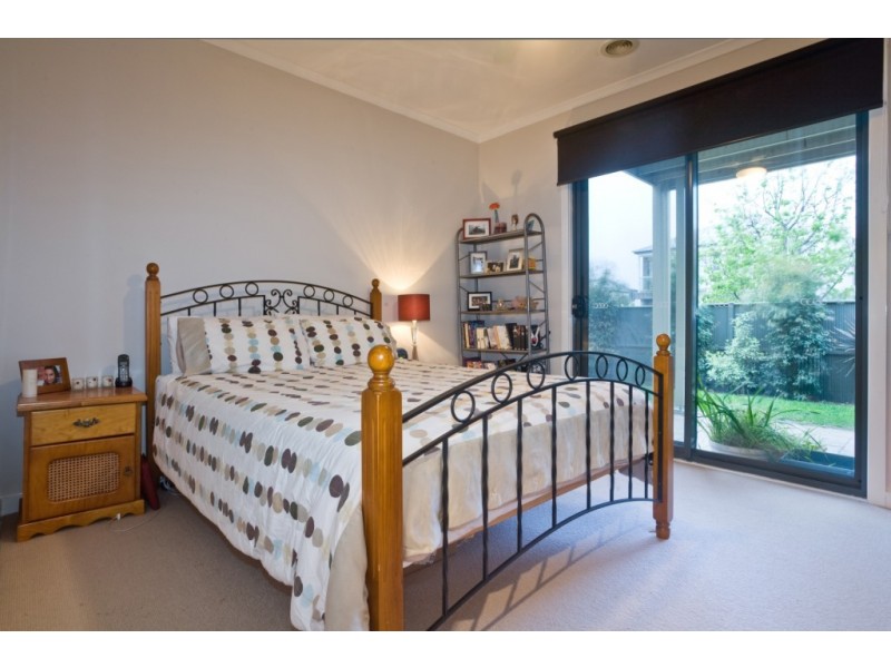 1 Eveline Ave, Maribyrnong VIC 3032