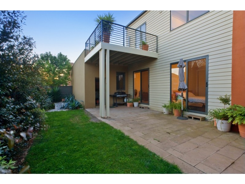 1 Eveline Ave, Maribyrnong VIC 3032