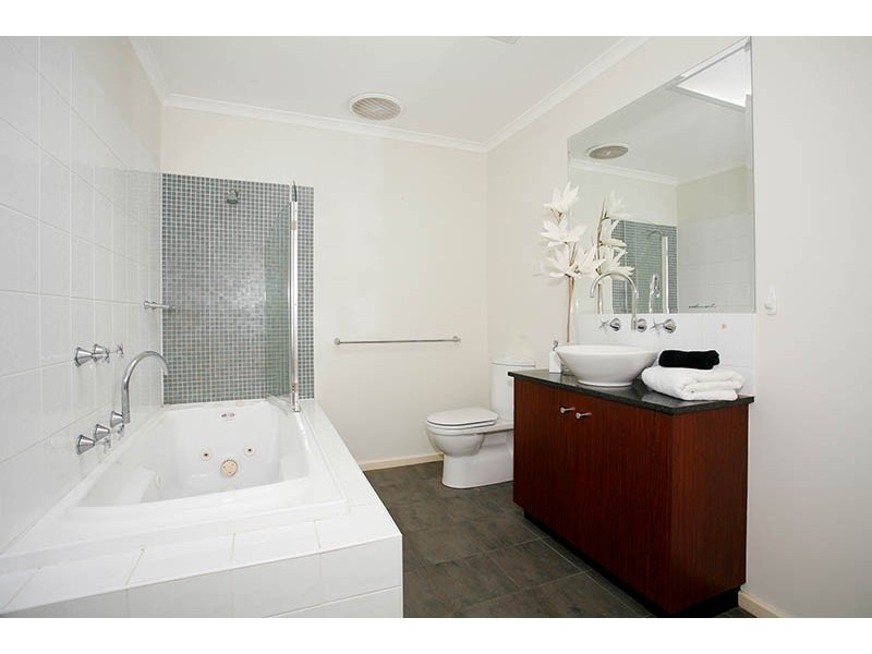 10 Blair Street, Maribyrnong VIC 3032