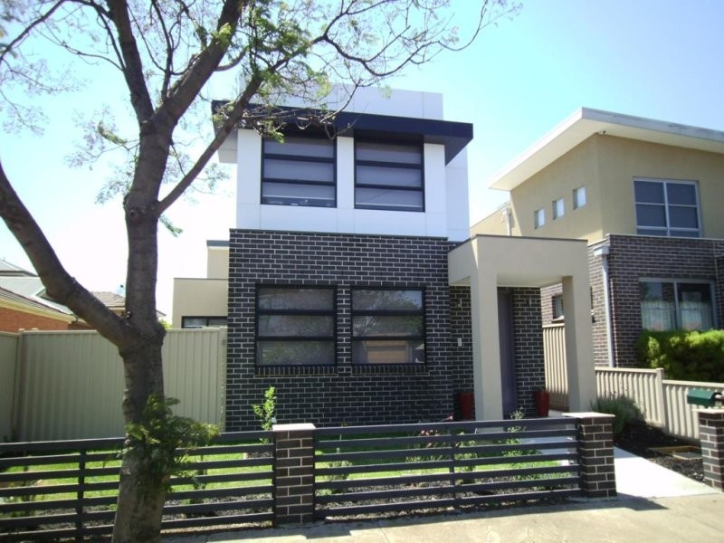 8b Huntly Street, Moonee Ponds VIC 3039