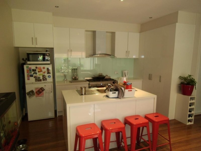 8b Huntly Street, Moonee Ponds VIC 3039