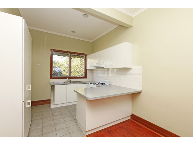 17 The Parade, Ascot Vale VIC 3032