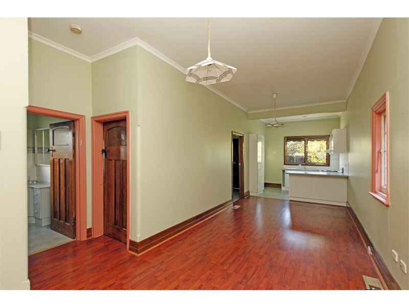 17 The Parade, Ascot Vale VIC 3032