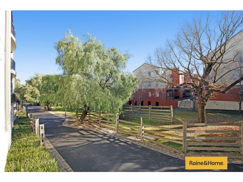 7/2-10 Darcy Lane, Kensington VIC 3031