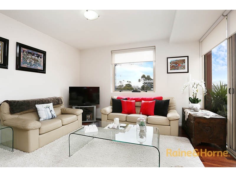 412/77 Village Way, Maribyrnong VIC 3032