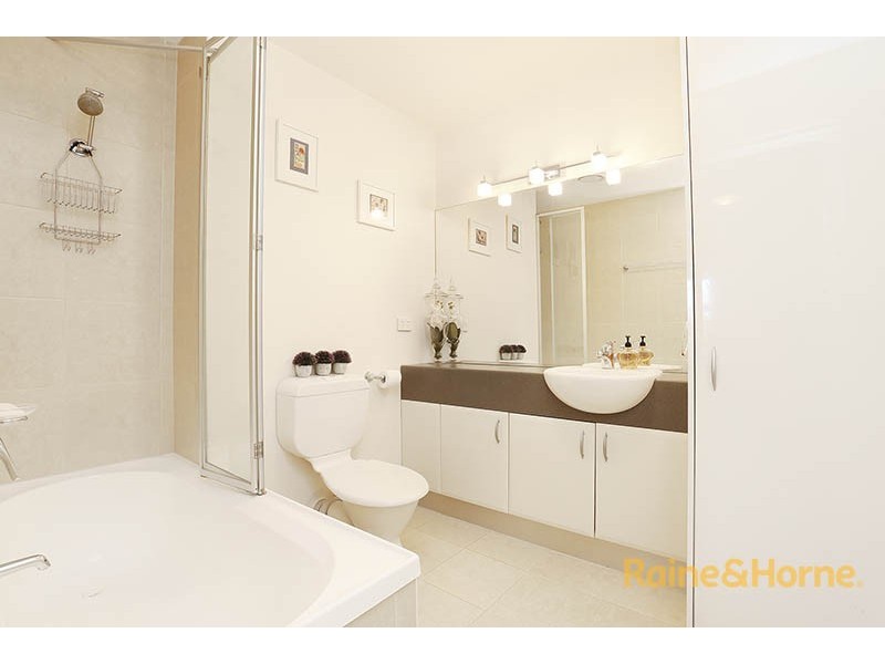 412/77 Village Way, Maribyrnong VIC 3032