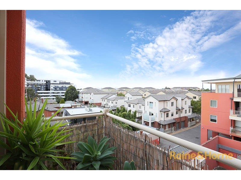 412/77 Village Way, Maribyrnong VIC 3032