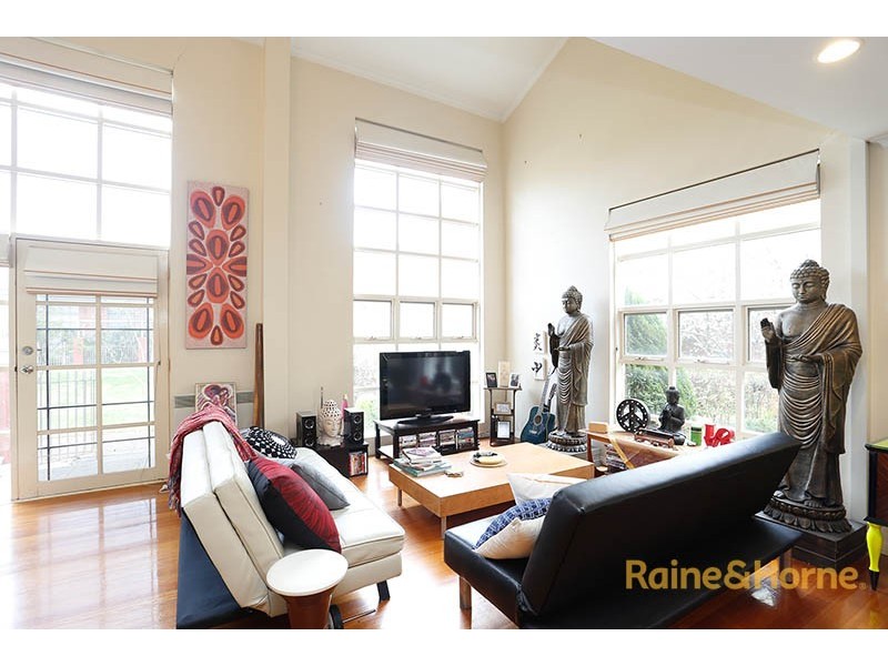 17 Parade Square, Maribyrnong VIC 3032