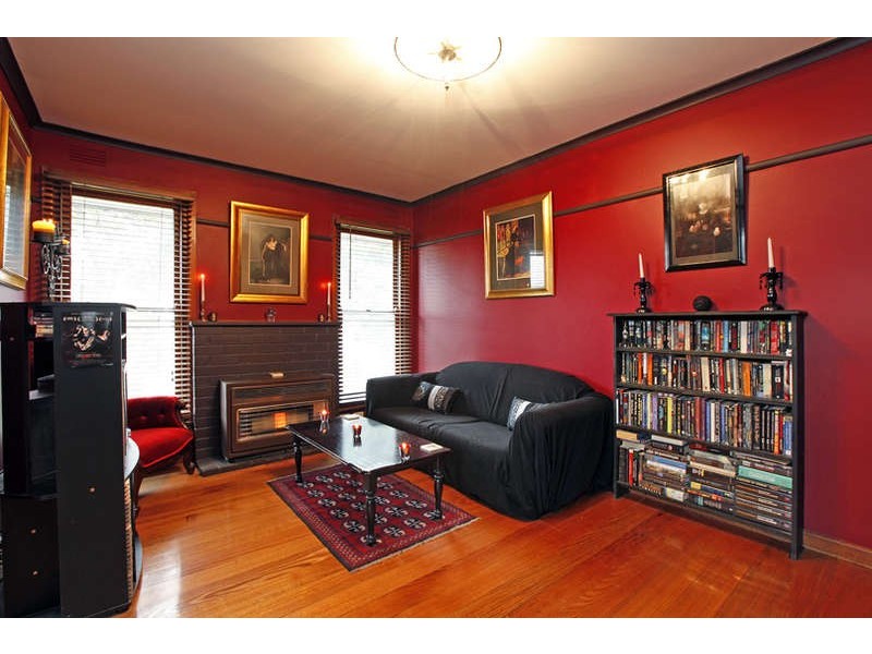 9 Loddon Avenue, Reservoir VIC 3073