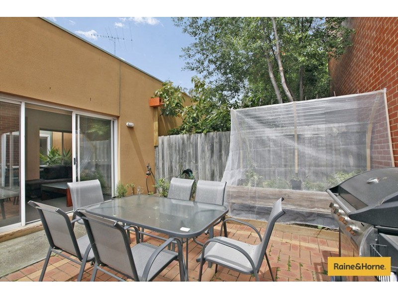 54 Wakefield Street, Kensington VIC 3031