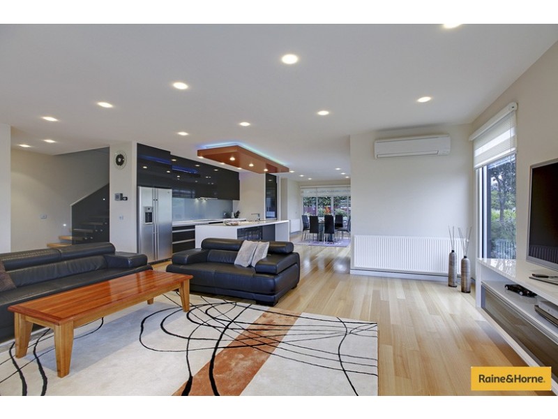 21 The Grand, Maribyrnong VIC 3032