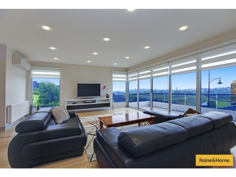 21 The Grand, Maribyrnong VIC 3032
