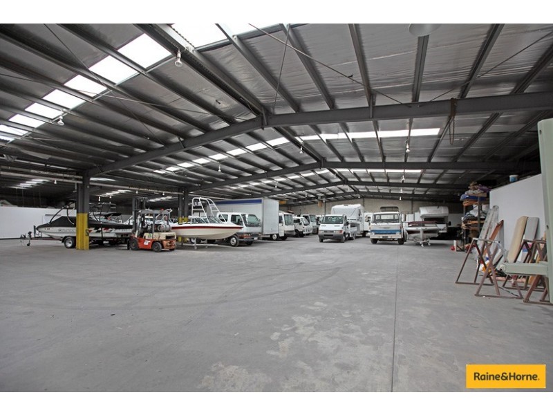 9-13 McIntosh Street, Airport West VIC 3042