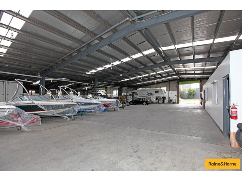 9-13 McIntosh Street, Airport West VIC 3042