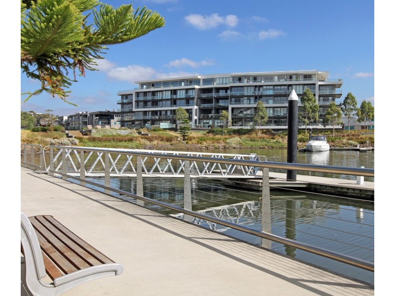 310/20 Pier Lane, Maribyrnong VIC 3032