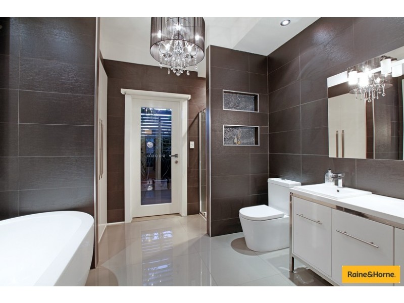 30 Raleigh Road, Maribyrnong VIC 3032