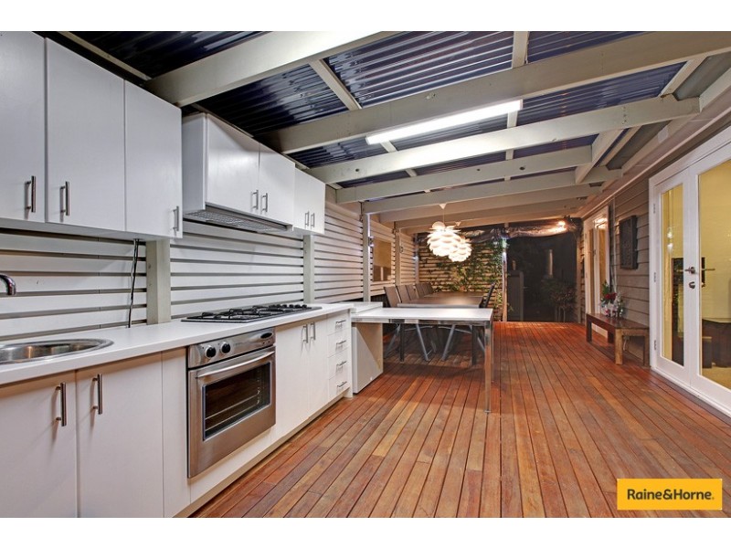 30 Raleigh Road, Maribyrnong VIC 3032