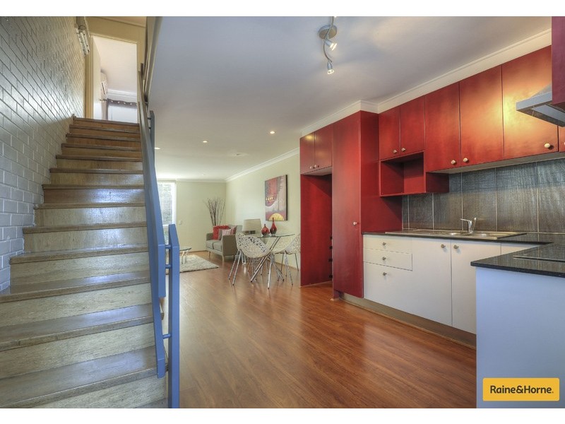 10/7 Grandview Avenue, Maribyrnong VIC 3032