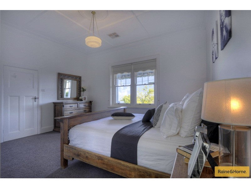4 Nairn Avenue, Ascot Vale VIC 3032