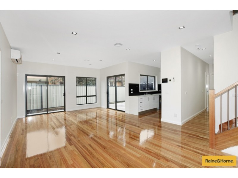 2/402 GAFFNEY STREET, Pascoe Vale VIC 3044