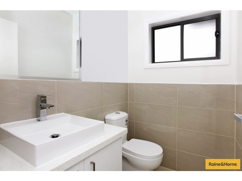 2/402 GAFFNEY STREET, Pascoe Vale VIC 3044