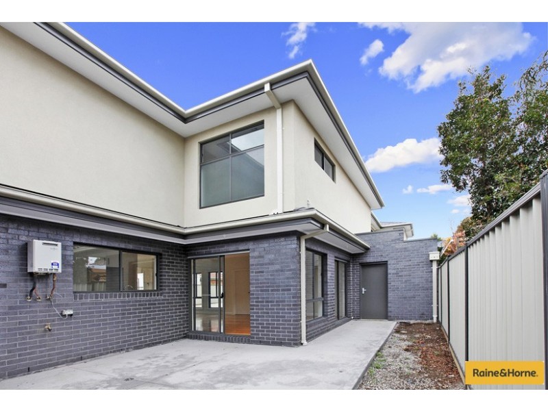 2/402 GAFFNEY STREET, Pascoe Vale VIC 3044