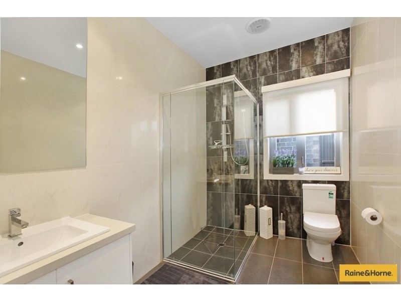 32 Skyline Drive, Maribyrnong VIC 3032