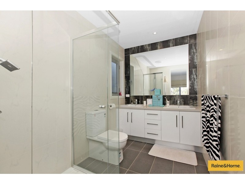 32 Skyline Drive, Maribyrnong VIC 3032